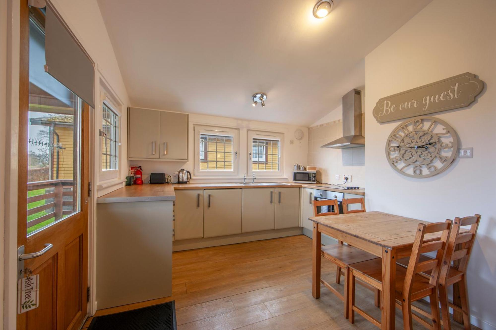 Appin Holiday Homes -Caravans, Lodges, Shepherds Hut And Train Carriage Stays エクステリア 写真