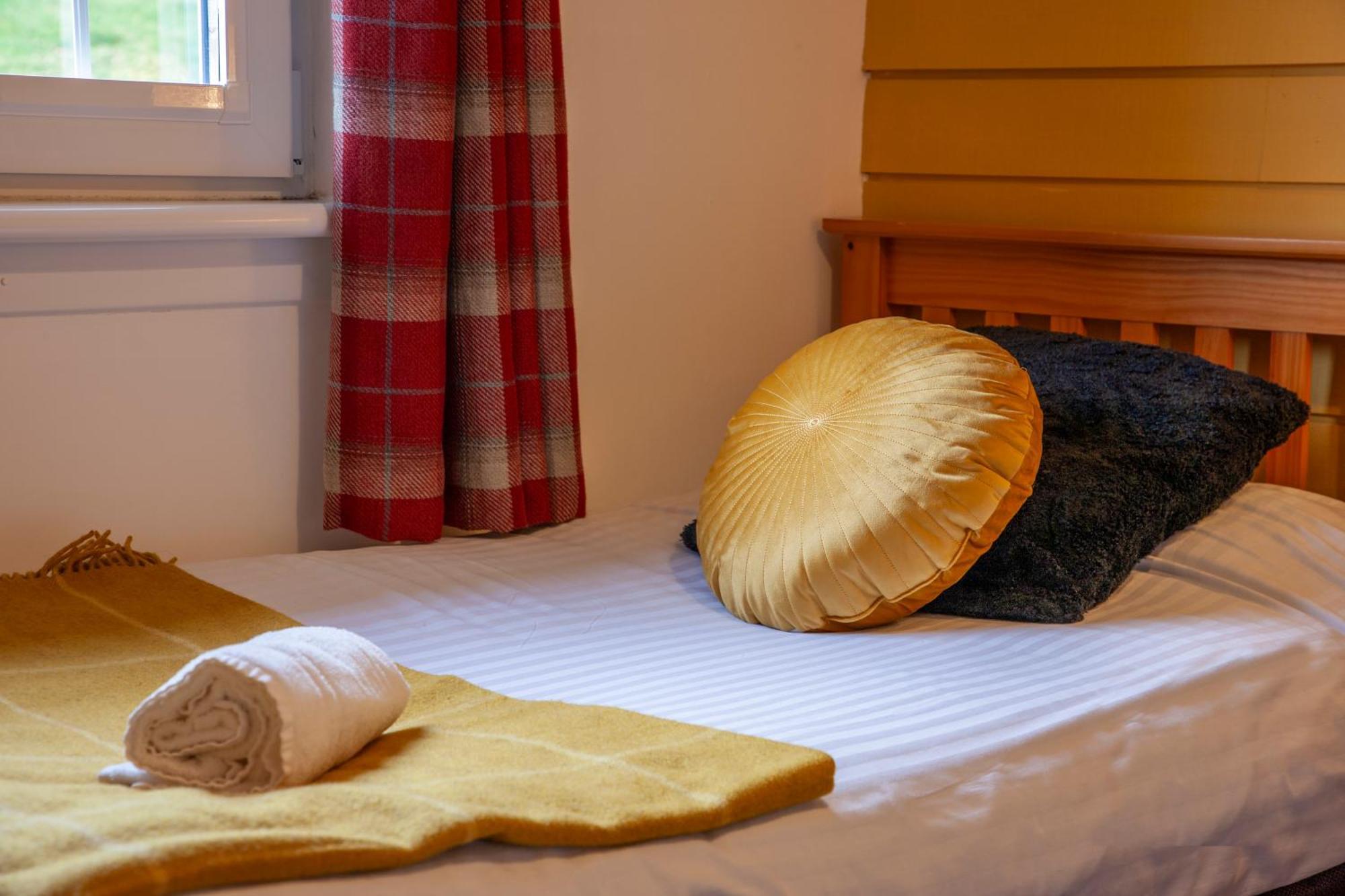 Appin Holiday Homes -Caravans, Lodges, Shepherds Hut And Train Carriage Stays エクステリア 写真
