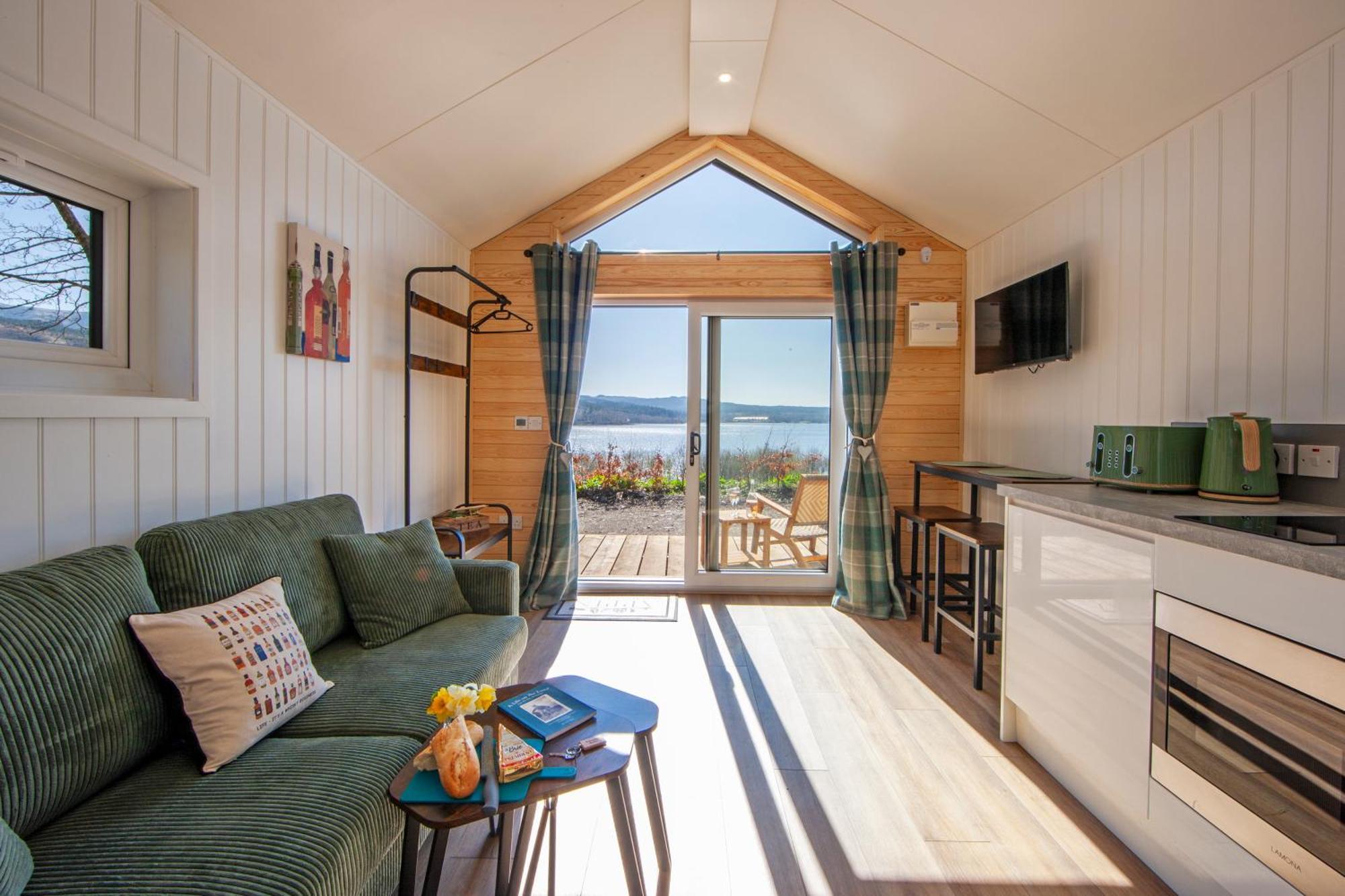 Appin Holiday Homes -Caravans, Lodges, Shepherds Hut And Train Carriage Stays エクステリア 写真
