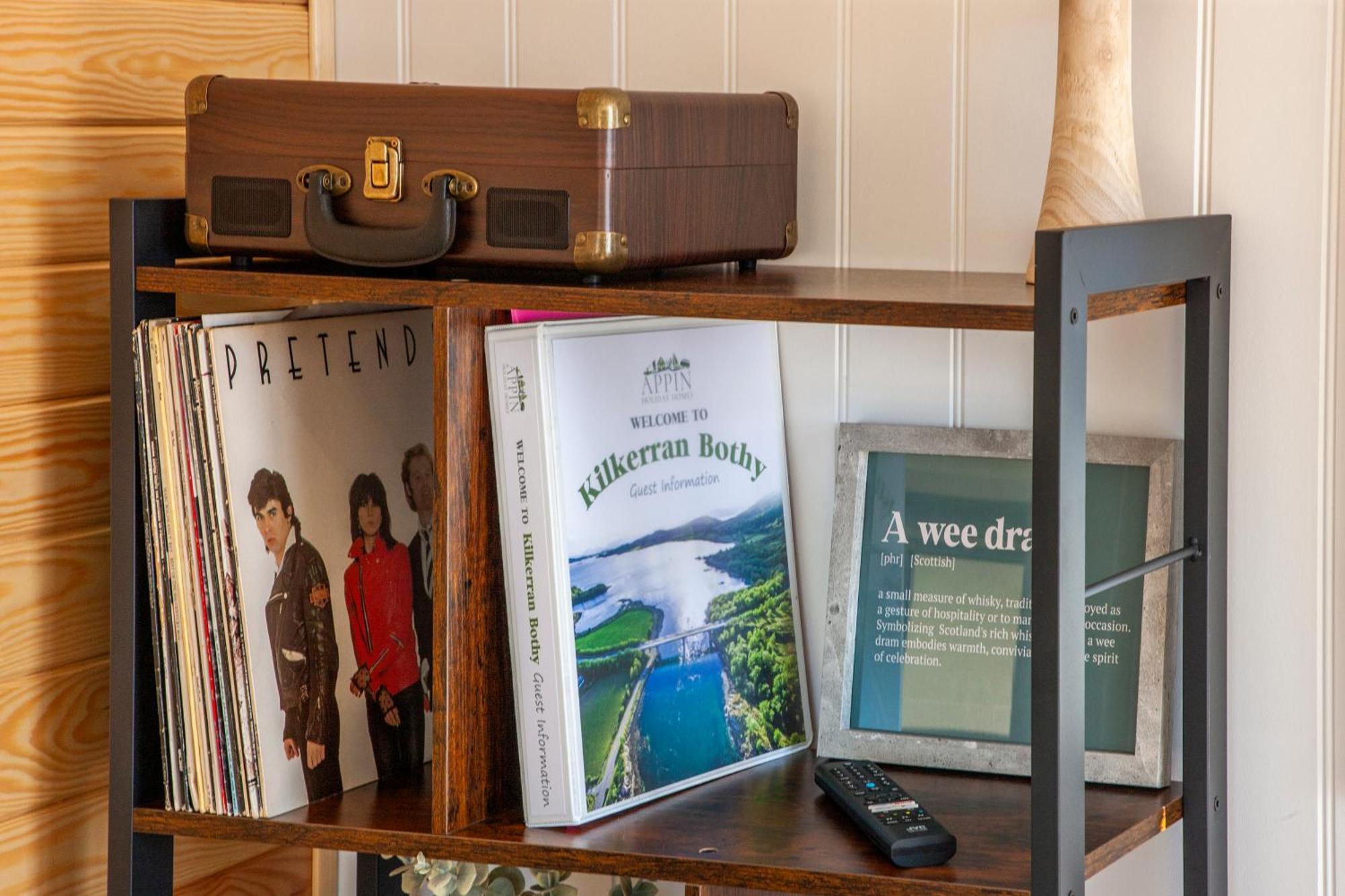 Appin Holiday Homes -Caravans, Lodges, Shepherds Hut And Train Carriage Stays エクステリア 写真