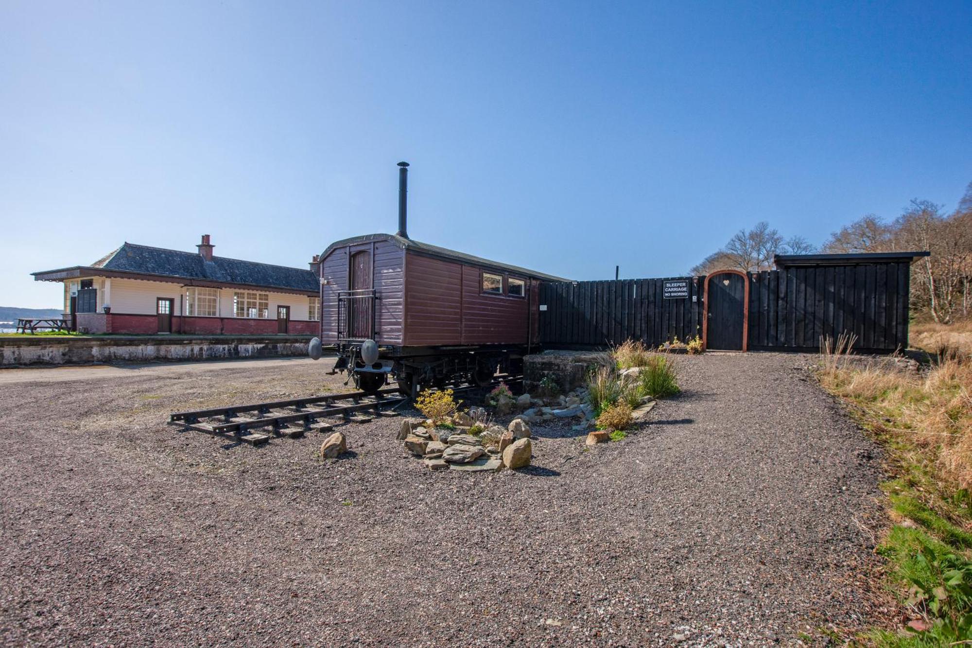 Appin Holiday Homes -Caravans, Lodges, Shepherds Hut And Train Carriage Stays エクステリア 写真